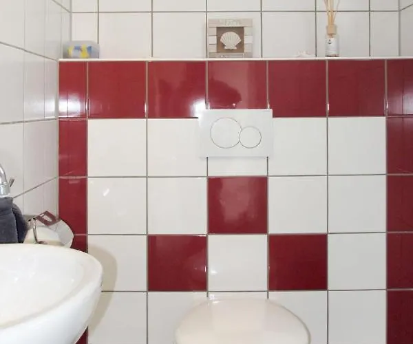 Nyaraló Tossens-8 By Interhome